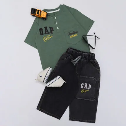 ست تیشرت شلوارک یقه قاپکدار طرح GAP